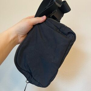 Ododos Crossbody Belt Bag Black Fanny Pack